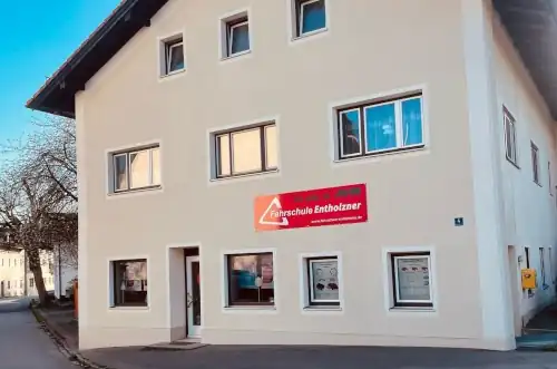 Fahrschule Entholzner: Foto 2