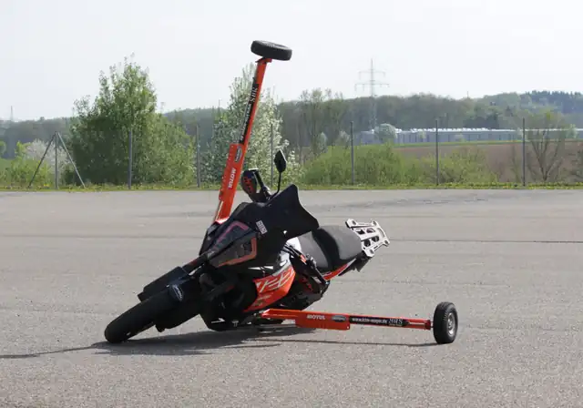 Weiss Fahrschule: Foto 3