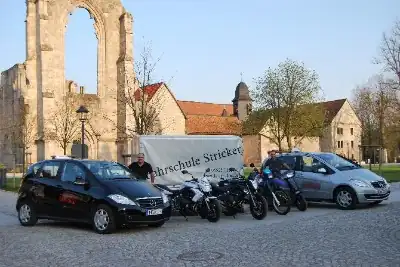 Stricker Bernd Fahrschule: Foto 1