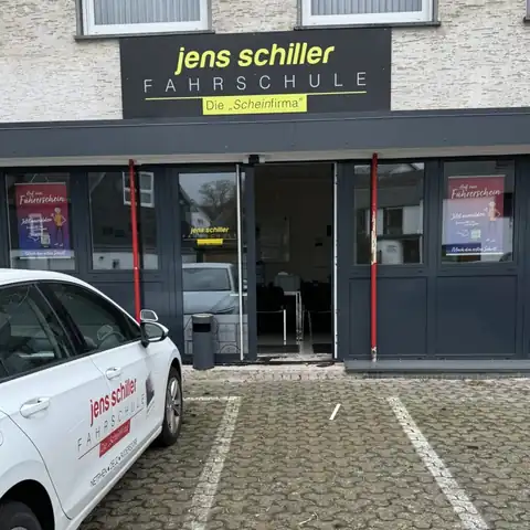 Fahrschule Jens Schiller: Foto 1
