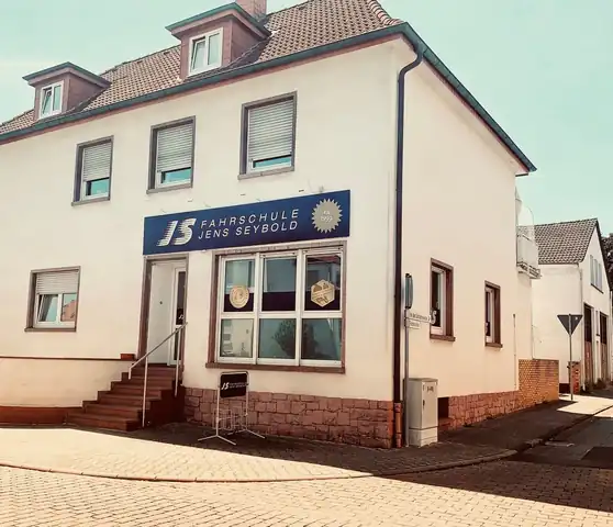 Fahrschule J‘s: Foto 3